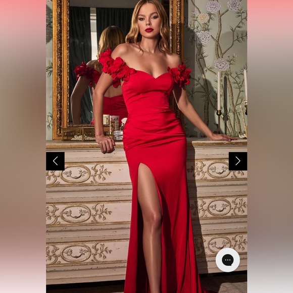 Formal dress - Picture 1 of 3